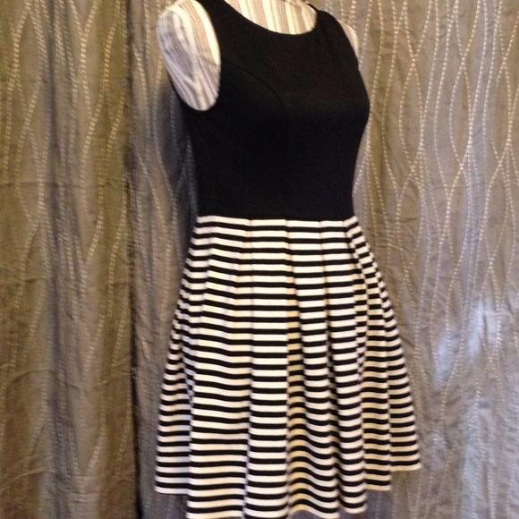Xhilaration Dresses & Skirts - 3/$20 Xhilaration Dress